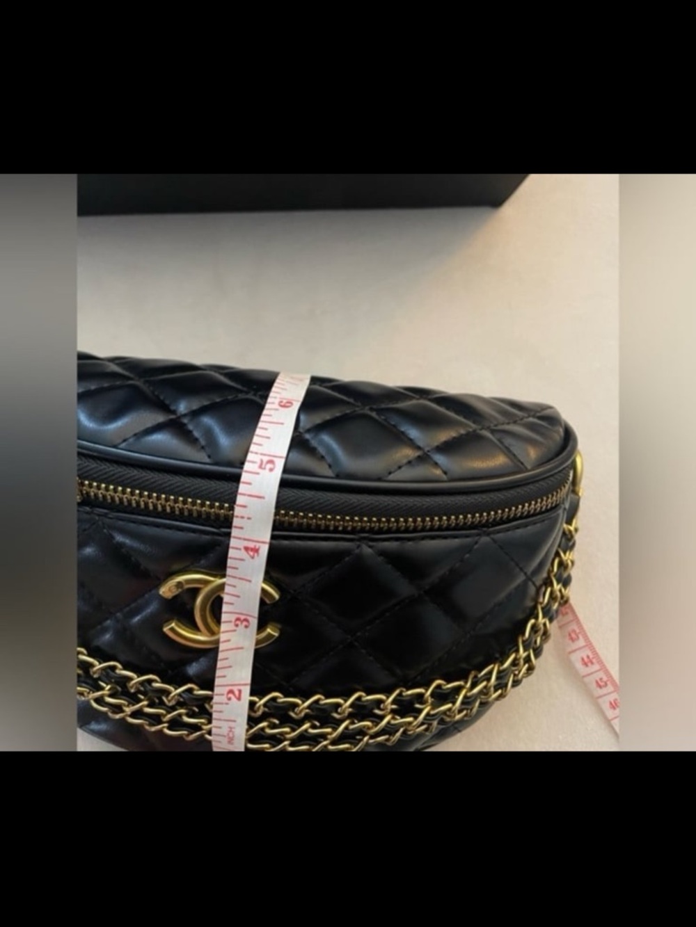 CHANEL MAKEUP BAG GWP - Picture 8 of 10